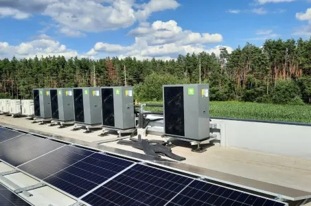 Industrijski objekt s toplotno črpalko Mycond serije BeeEco