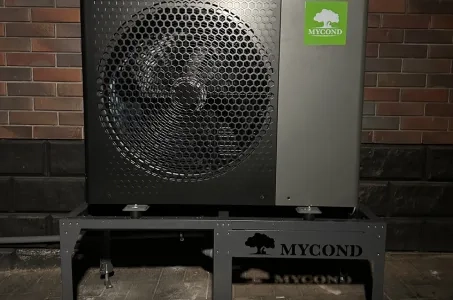 Podeželska koča s toplotnimi črpalkami Mycond Split BeeHeat MHS-U12BH